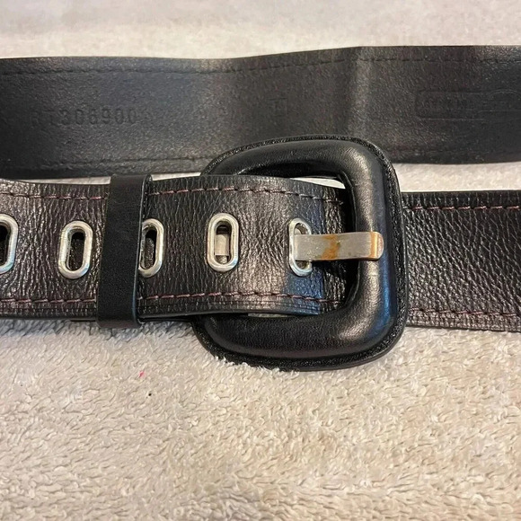 Fossil Womens Black Genuine Leather Belt 2" Wide Buckle Max 40" Classic Chic - Picture 2 of 11